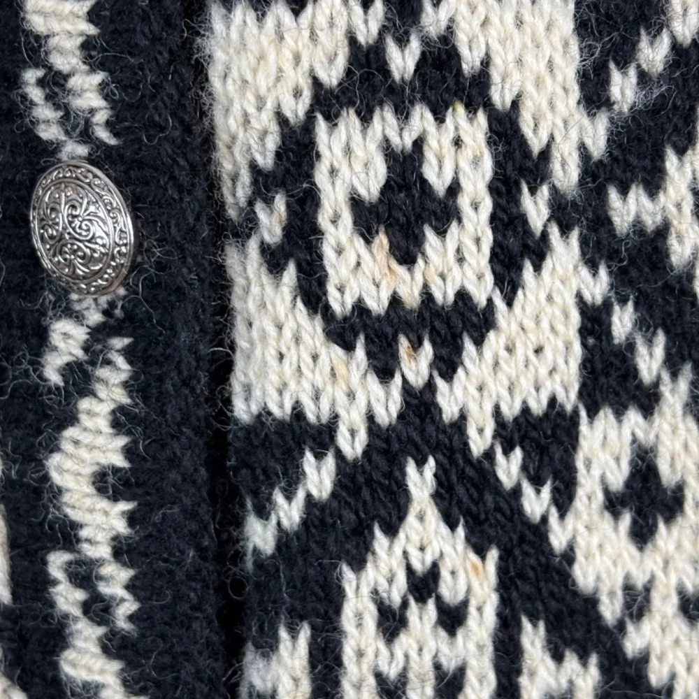 VTG LL Bean Wool Fair Isle Cardigan S Nordic Black Cream Red Cottage Made in USA